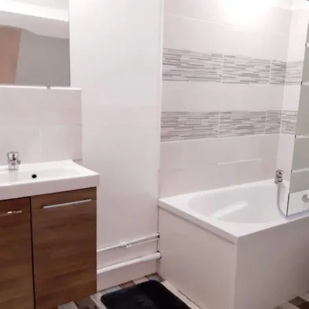 Apartman Les Pipots *